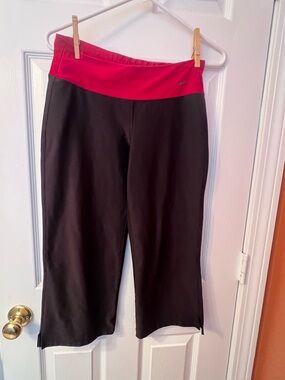 Nike Black Capri Pants with Hot Pink Waistband